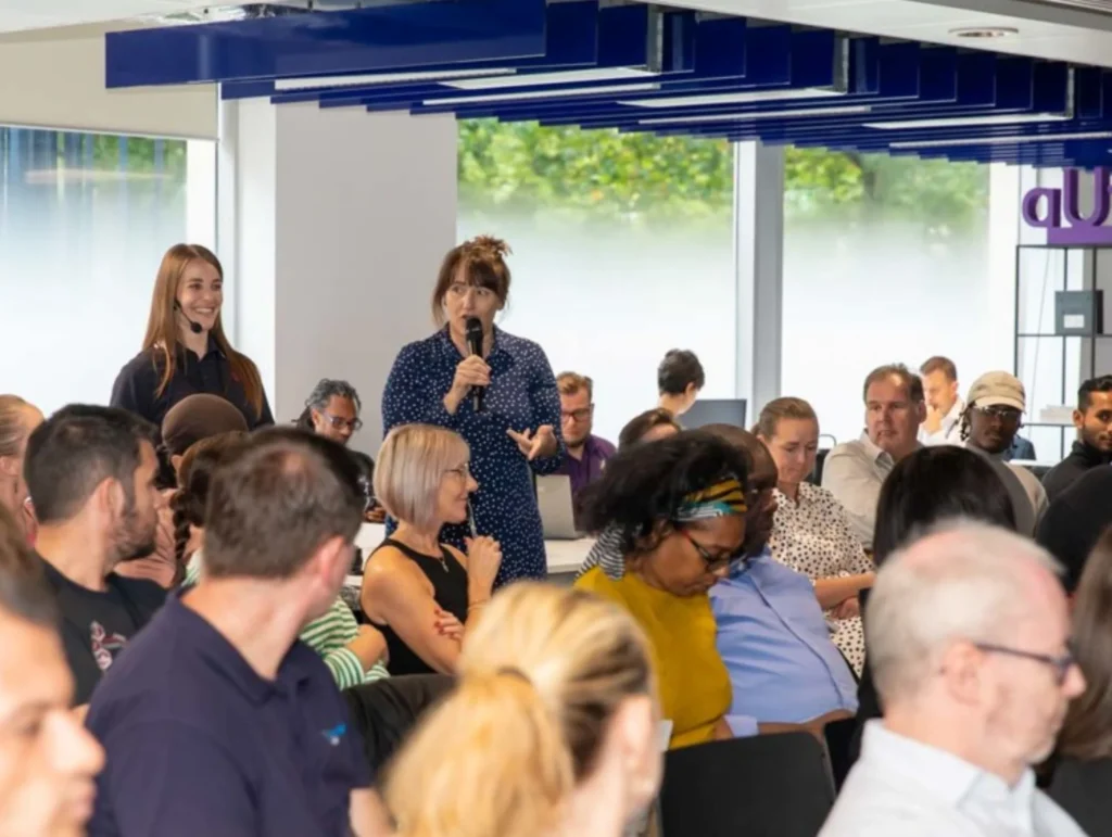iwd-workshop-spotlight-on-womens-health-pd-workshop-speaker-addressing-community-audience